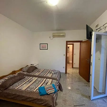 Vd Apartment *